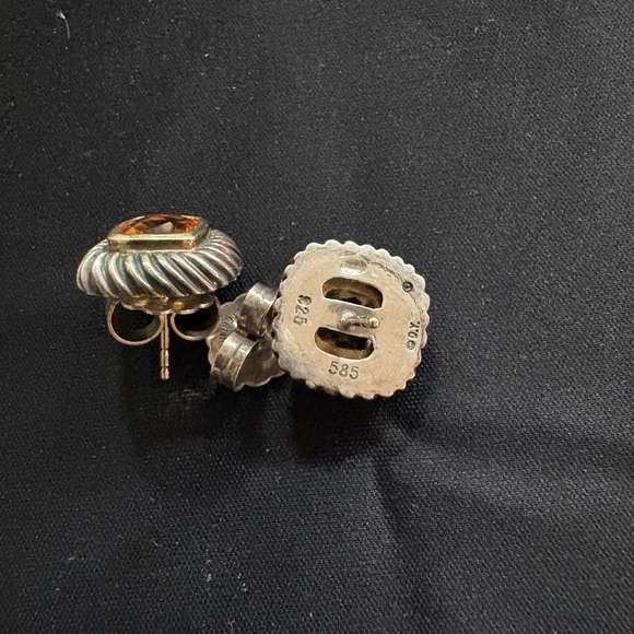 David Yurman Albion Earrings - Picture 3 of 4